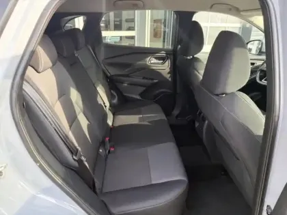 Photo 11 Nissan Qashqai  1.3 Mild Hybrid 140ch N-Style