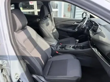 Photo 12 Nissan Qashqai  1.3 Mild Hybrid 140ch N-Style