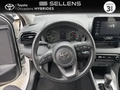 Photo 8 Toyota Yaris  116h Dynamic 5p MY22