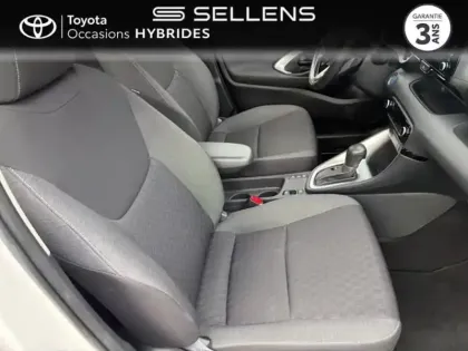 Photo 5 Toyota Yaris  116h Dynamic 5p MY22