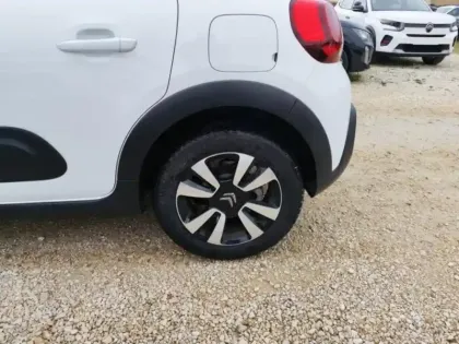 Photo 10 Citroën C3  1.2 PureTech 110ch S&S Shine 120-123g