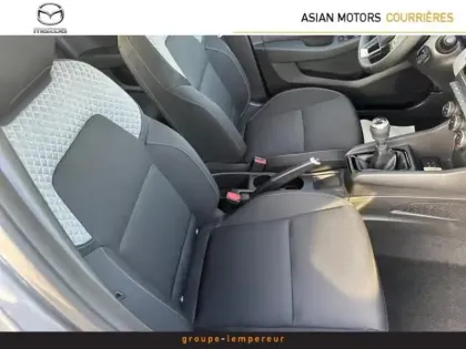 Photo 8 Renault Clio  1.5 dCi 100ch Evolution - 25