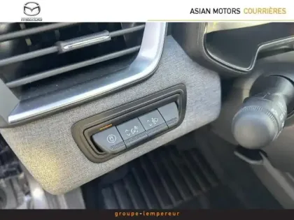 Photo 12 Renault Clio  1.5 dCi 100ch Evolution - 25