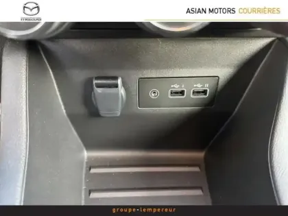 Photo 14 Renault Clio  1.5 dCi 100ch Evolution - 25