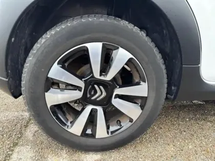 Photo 12 Citroën C3  1.2 PureTech 110ch S&S Shine 120-123g