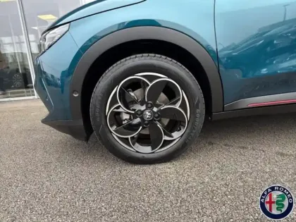 Photo 8 Alfa Romeo Junior  Elettrica 156ch Speciale