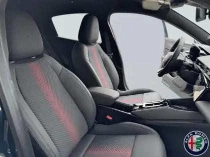 Photo 10 Alfa Romeo Junior  Elettrica 156ch Speciale