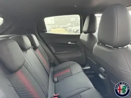 Photo 11 Alfa Romeo Junior  Elettrica 156ch Speciale