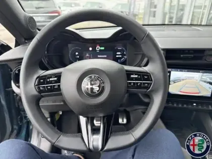 Photo 13 Alfa Romeo Junior  Elettrica 156ch Speciale