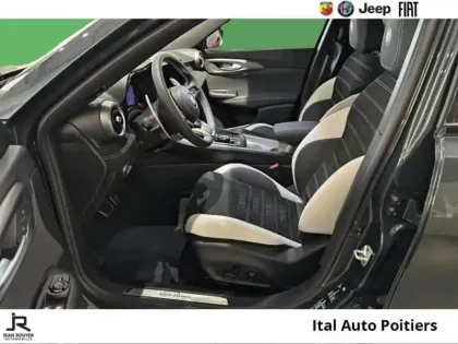 Photo 11 Alfa Romeo Tonale  1.5 Ibrida 175ch Sport Speciale TCT