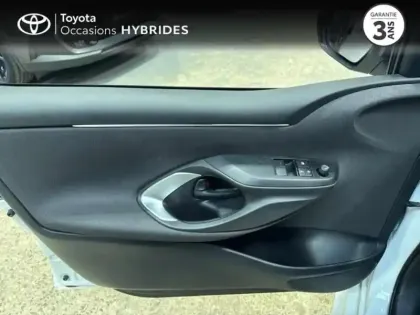 Photo 8 Toyota Yaris  120 VVT-i Dynamic 5p MY22
