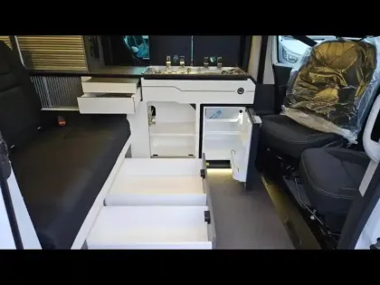 Photo 12 Renault Trafic  SpaceNomad VAN HANROAD TREK 4 2.0 Blue dCi 130ch Wild édition