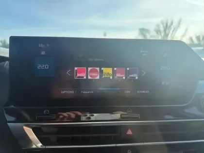 Photo 11 Citroën C4  PureTech 130ch S&S Feel Pack EAT8