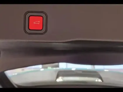 Photo 5 Jeep Avenger  1.2 Turbo T3 100ch Summit