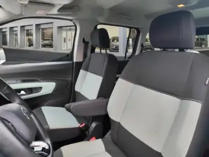 Photo 8 Citroën Berlingo  M Moteur Electrique 136ch (100 kW) Shine Automatique