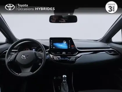 Photo 7 Toyota C-HR  122h Graphic 2WD E-CVT RC18