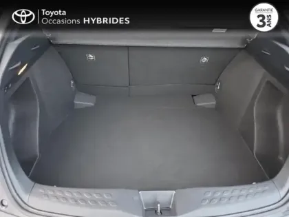 Photo 9 Toyota C-HR  122h Graphic 2WD E-CVT RC18