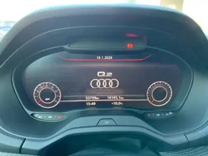 Photo 8 Audi Q2  35 TFSI 150ch S line Plus S tronic 7