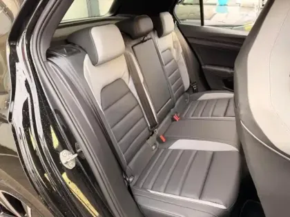 Photo 7 Volkswagen Golf  1.5 eHybrid 272ch GTE DSG6