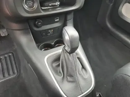 Photo 12 Citroën C3  1.2 PureTech 110ch S&S Shine EAT6