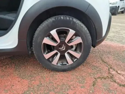 Photo 10 Citroën C3  1.2 PureTech 110ch S&S Shine EAT6