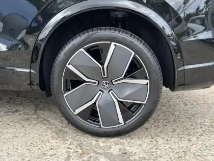 Photo 12 Volkswagen Tiguan  1.5 eHybrid 204ch R-Line Edition DSG6