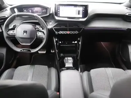 Photo 8 Peugeot 2008  1.2 Hybrid 136ch GT e-DCS6