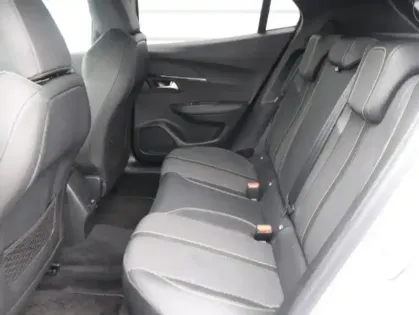 Photo 9 Peugeot 2008  1.2 Hybrid 136ch GT e-DCS6