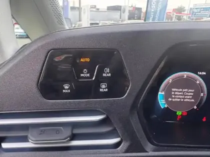 Photo 9 Volkswagen Caddy  Maxi 2.0 TDI 122ch Life DSG7