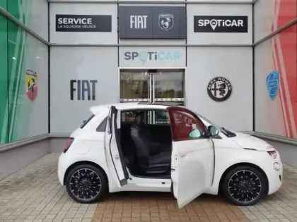 Photo 6 Fiat 500  3+1 e 118ch Icône Plus (Pack Magic Eye)