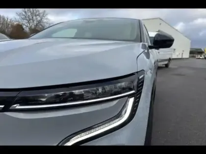 Photo 14 Renault Megane  E-Tech Electric EV60 220ch Techno super charge -B