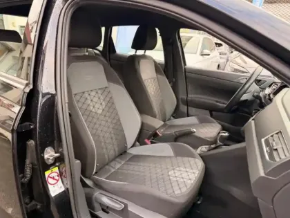 Photo 6 Volkswagen Polo  1.0 TSI 110ch R-Line DSG7