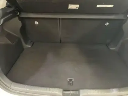 Photo 12 Toyota Yaris  116h Dynamic Business 5p + Programme Beyond Zero Academy MY22