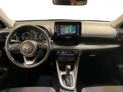 Photo 10 Toyota Yaris  116h Dynamic Business 5p + Programme Beyond Zero Academy MY22