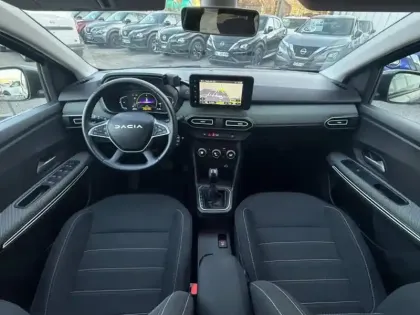 Photo 8 Dacia Jogger  1.6 hybrid 140ch Extreme 7 places