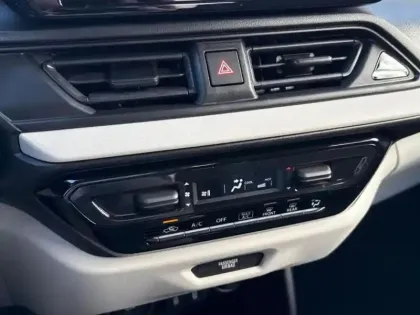 Photo 15 Suzuki Swift  1.2 Dualjet Hybrid 83ch Privilège Auto