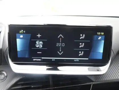 Photo 14 Peugeot 2008  e- 136ch Allure Business