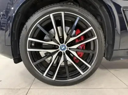 Photo 8 BMW X5  xDrive45e 394ch M Sport 17cv