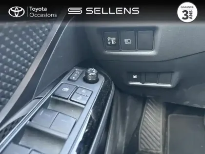 Photo 9 Toyota C-HR  2.0 Hybride 184ch Design Ultimate E-CVT