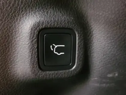 Photo 13 Jeep Compass  1.3 Turbo T4 240ch PHEV 4xe S AT6 eAWD