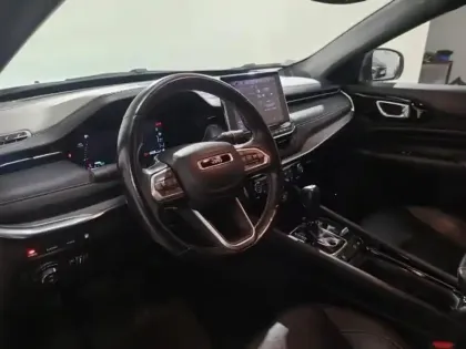 Photo 7 Jeep Compass  1.3 Turbo T4 240ch PHEV 4xe S AT6 eAWD