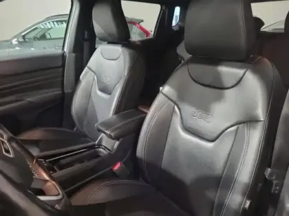 Photo 8 Jeep Compass  1.3 Turbo T4 240ch PHEV 4xe S AT6 eAWD