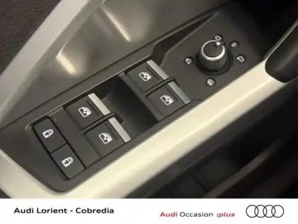 Photo 23 Audi Q3  45 TFSI e 245ch Design S tronic 6