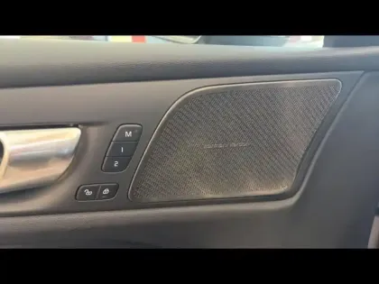 Photo 10 Volvo V60  B4 197ch Plus Style Dark DCT 7