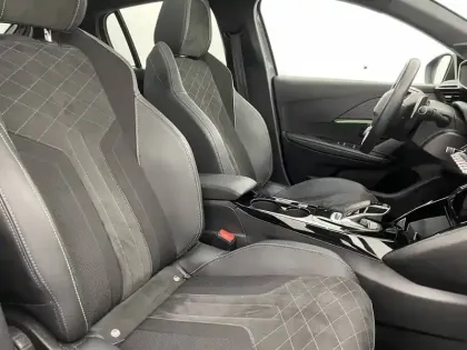 Photo 26 Peugeot 208  PureTech 130 S&S EAT8