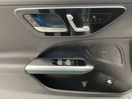 Photo 27 Mercedes Classe C  220 d 9G-Tronic