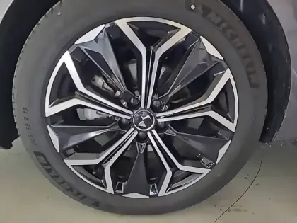 Photo 45 DS DS 4  BlueHDi 130 EAT8