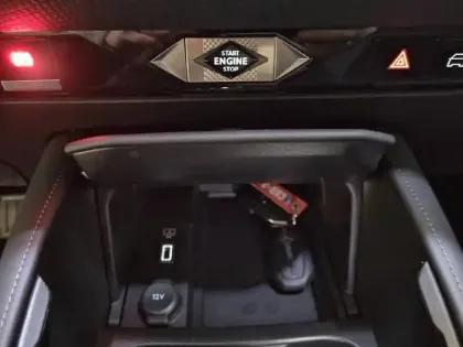 Photo 48 DS DS 4  BlueHDi 130 EAT8