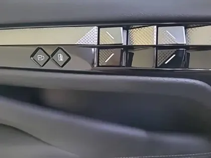 Photo 53 DS DS 4  BlueHDi 130 EAT8