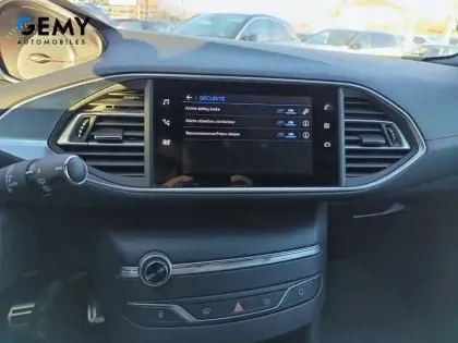 Photo 46 Peugeot 308 Gén. III Ph1 GT 5